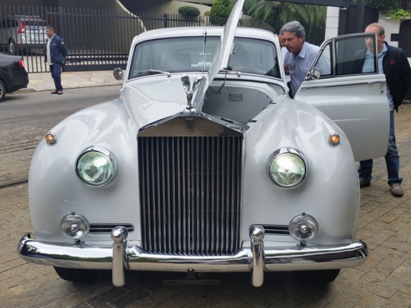 ROLLS ROYCE 1960 COM MECÂNICA NOVA V8 GM LS3