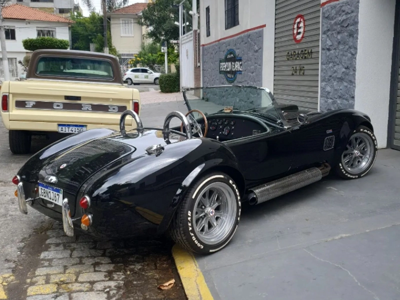 Ford Shelby Cobra